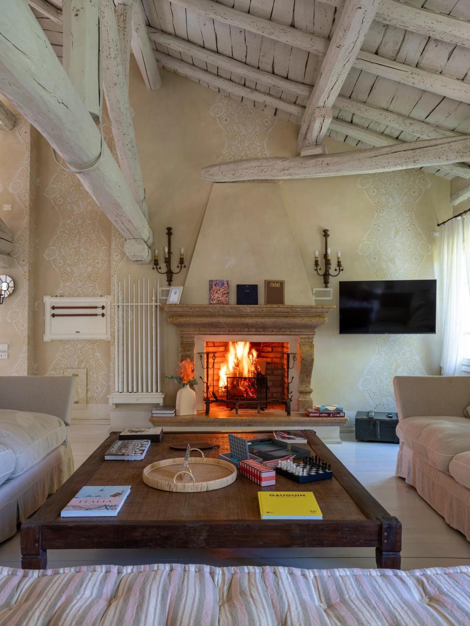 Elizabeth Country House, A Member Of Design Hotels Minerbio Exterior photo